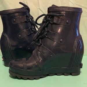 Blue sorel platform  rain boot